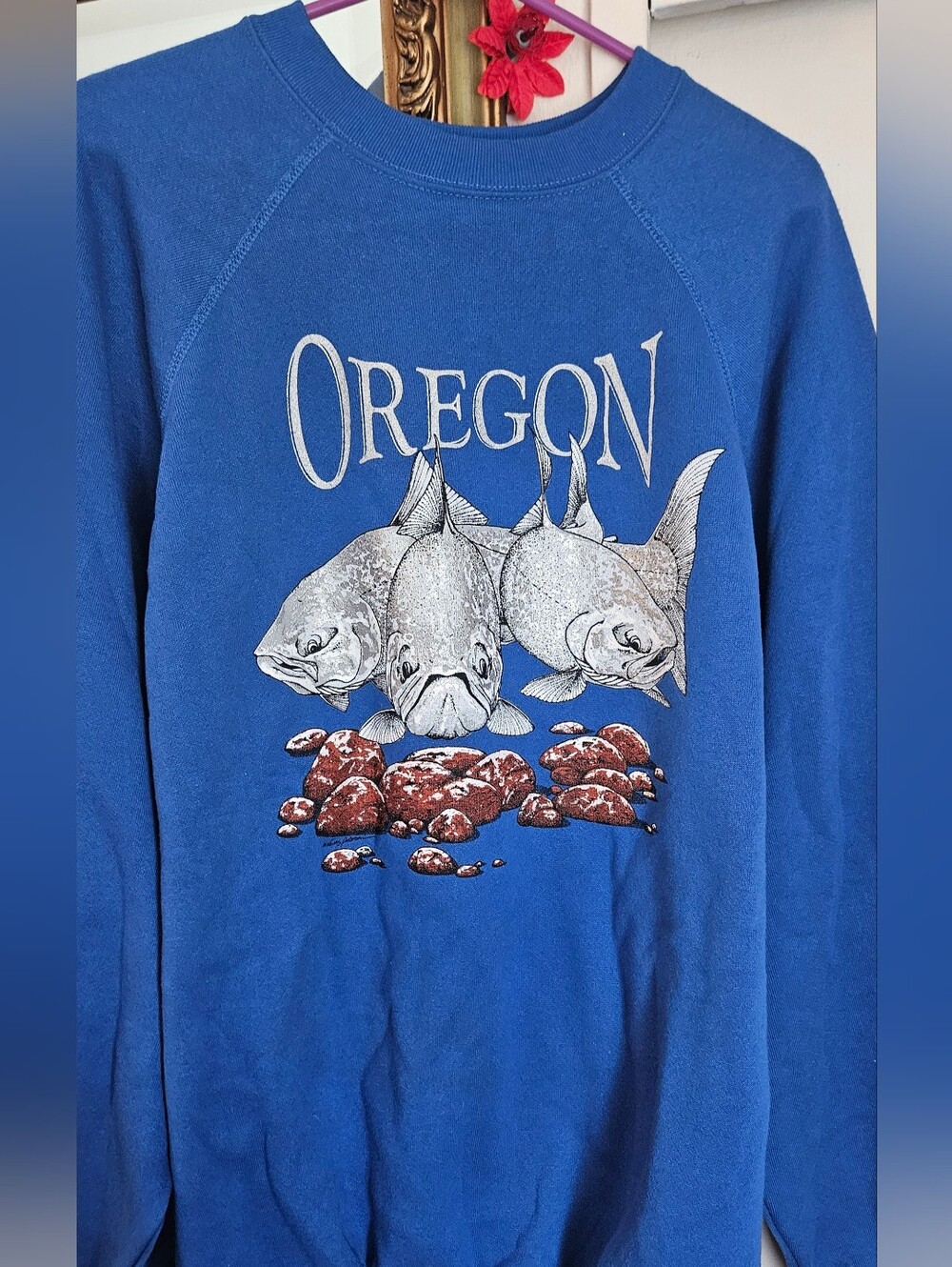 New 90's Blue Oregon Fish Graphic Sweatshirt